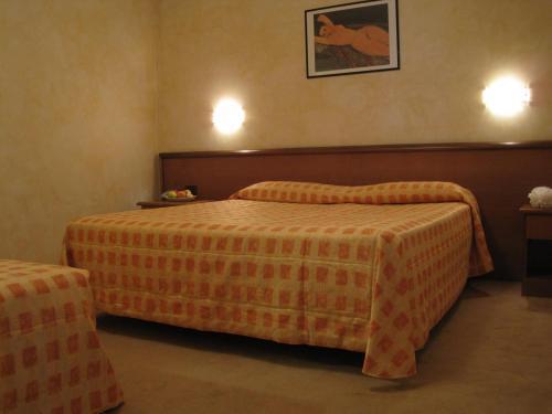 Hotel Italia Carmagnola Dış mekan fotoğraf