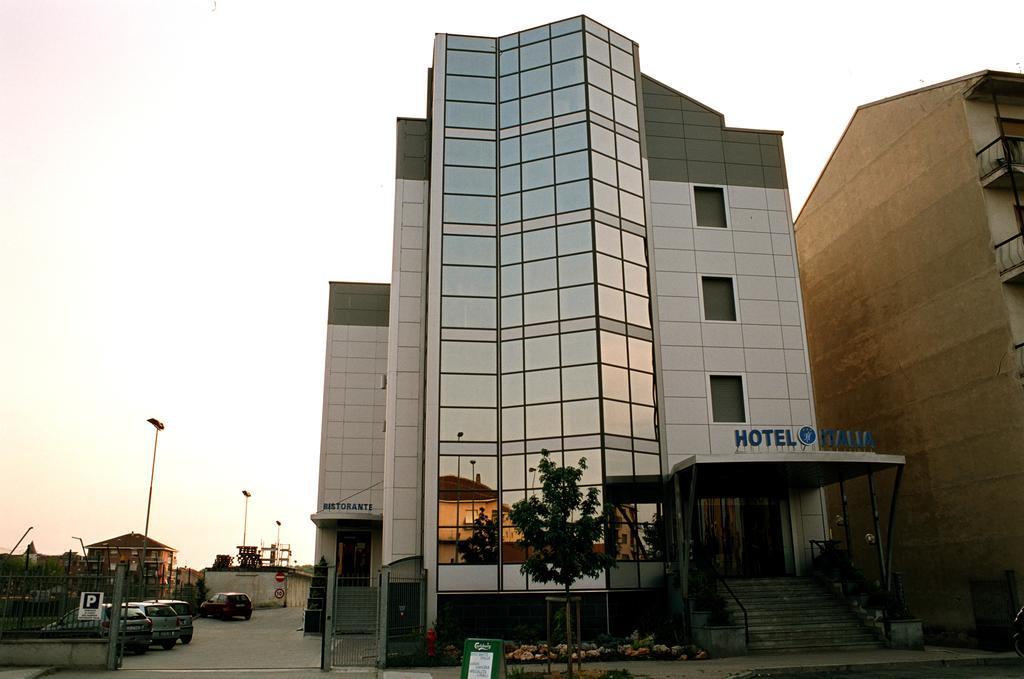 Hotel Italia Carmagnola Dış mekan fotoğraf