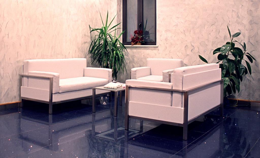 Hotel Italia Carmagnola Dış mekan fotoğraf