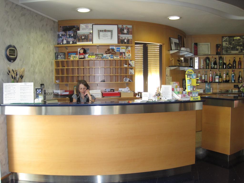 Hotel Italia Carmagnola Dış mekan fotoğraf